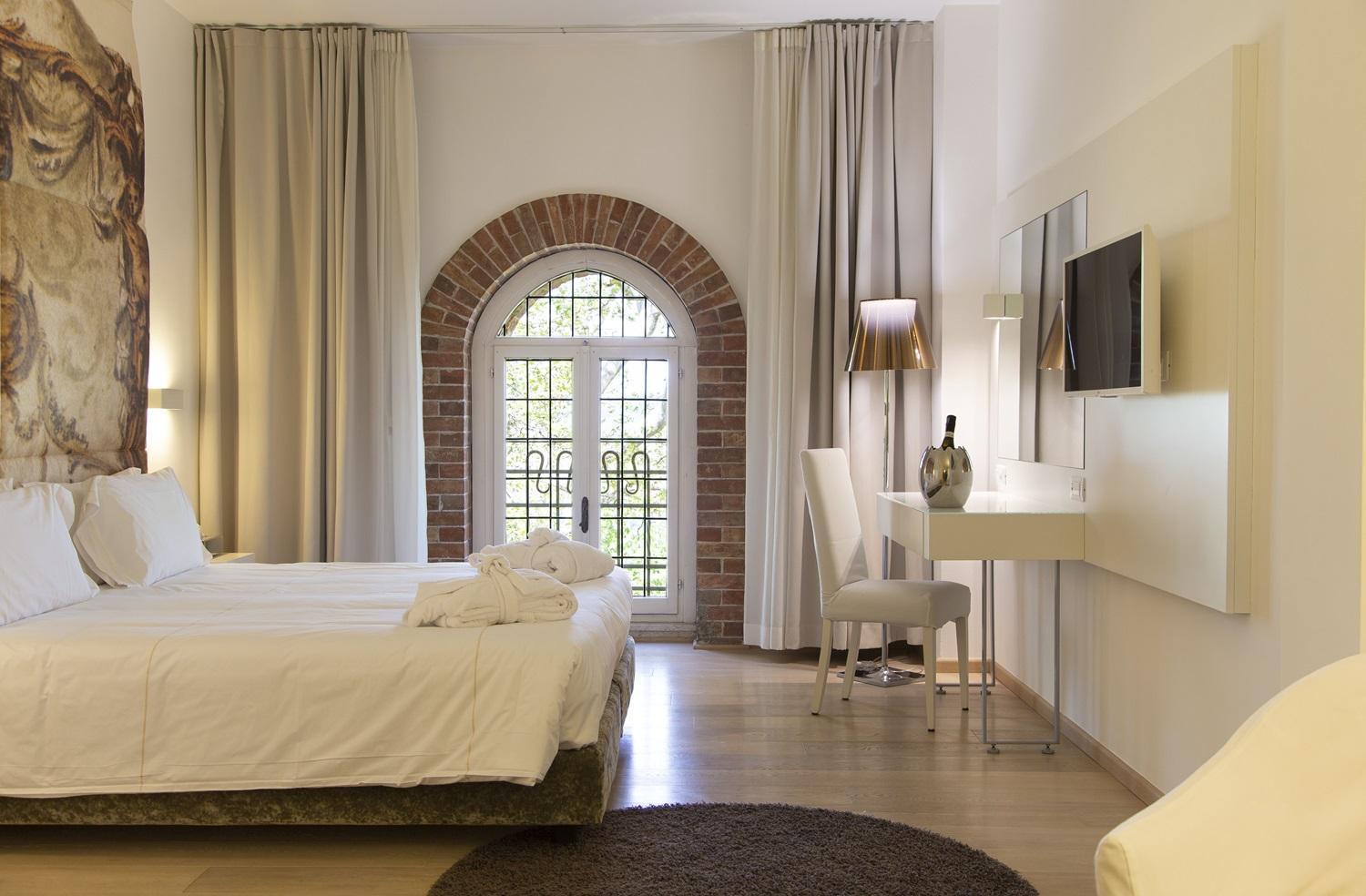 Hotel Castello Di Santa Vittoria Santa Vittoria dʼAlba Extérieur photo